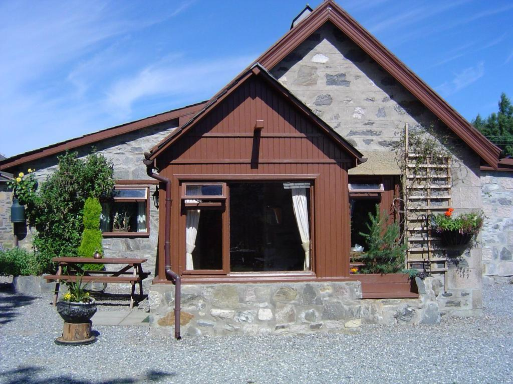Islay Cottage Front
